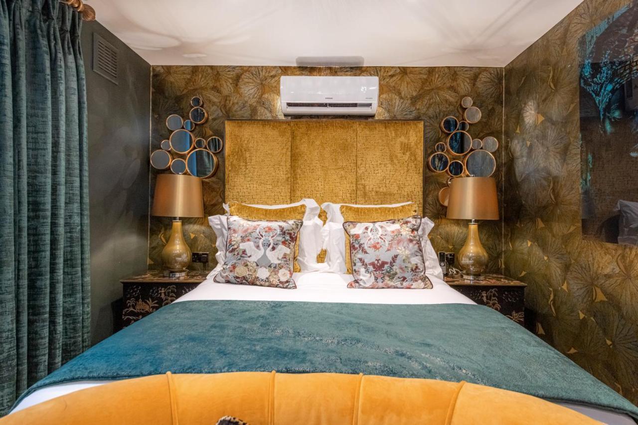 Funky Monk Hotel Epping Esterno foto